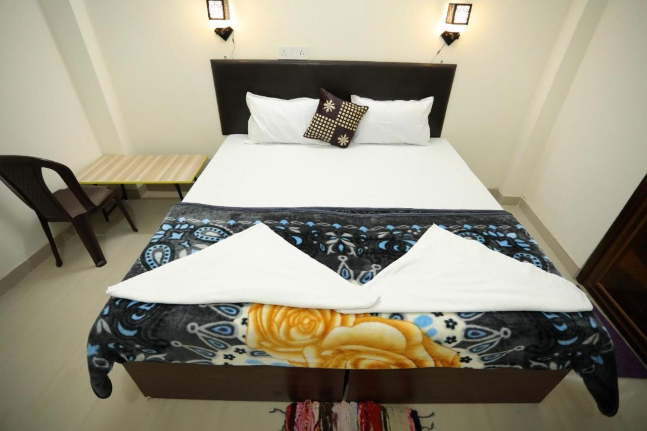 Gully Ghar Hotel Varanasi Exterior photo