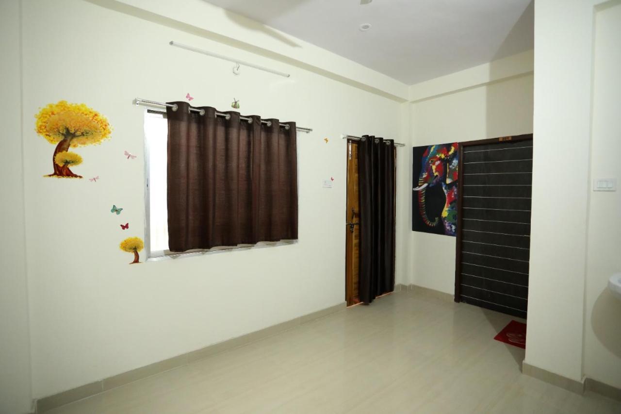 Gully Ghar Hotel Varanasi Exterior photo