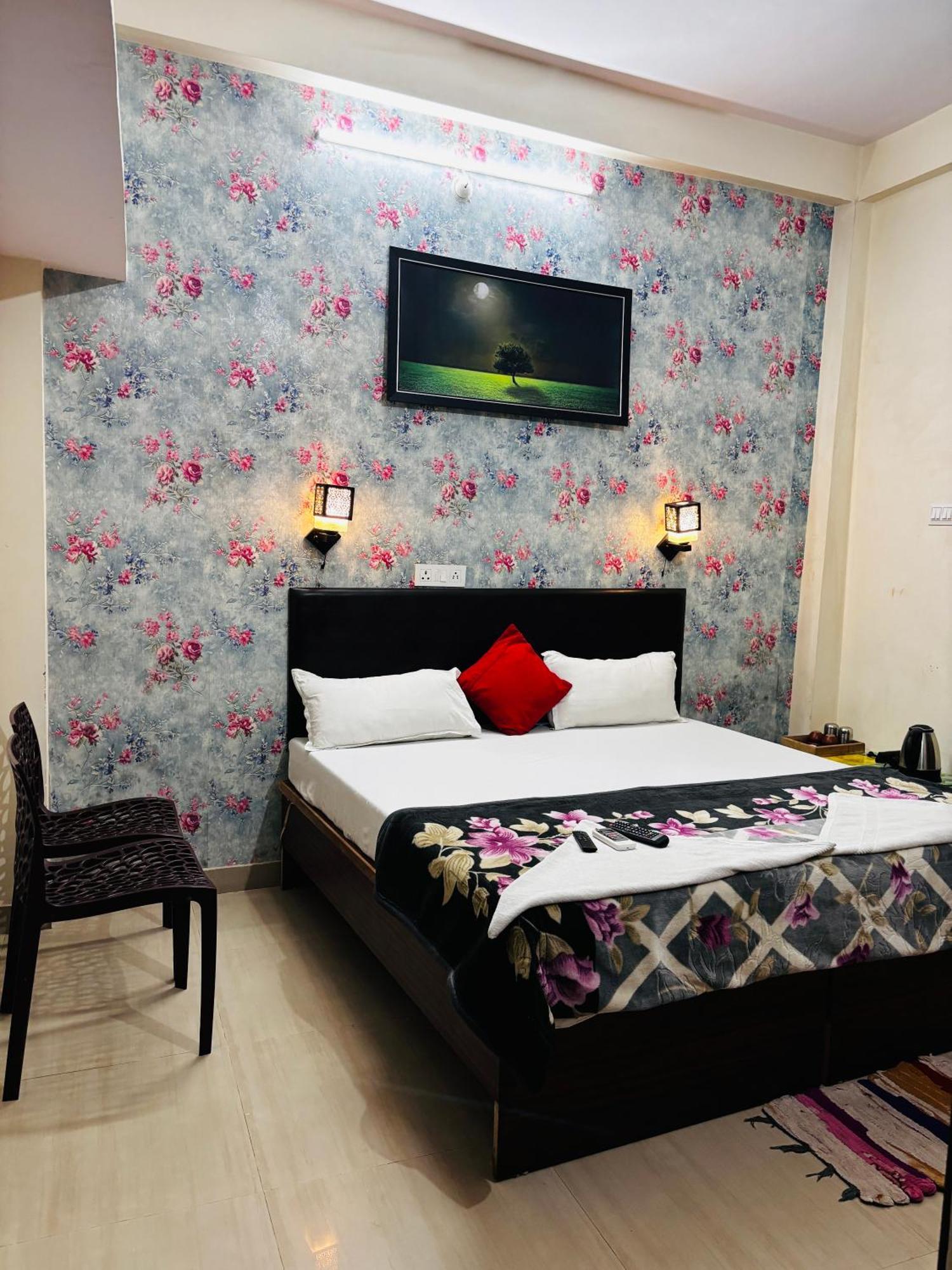 Gully Ghar Hotel Varanasi Exterior photo